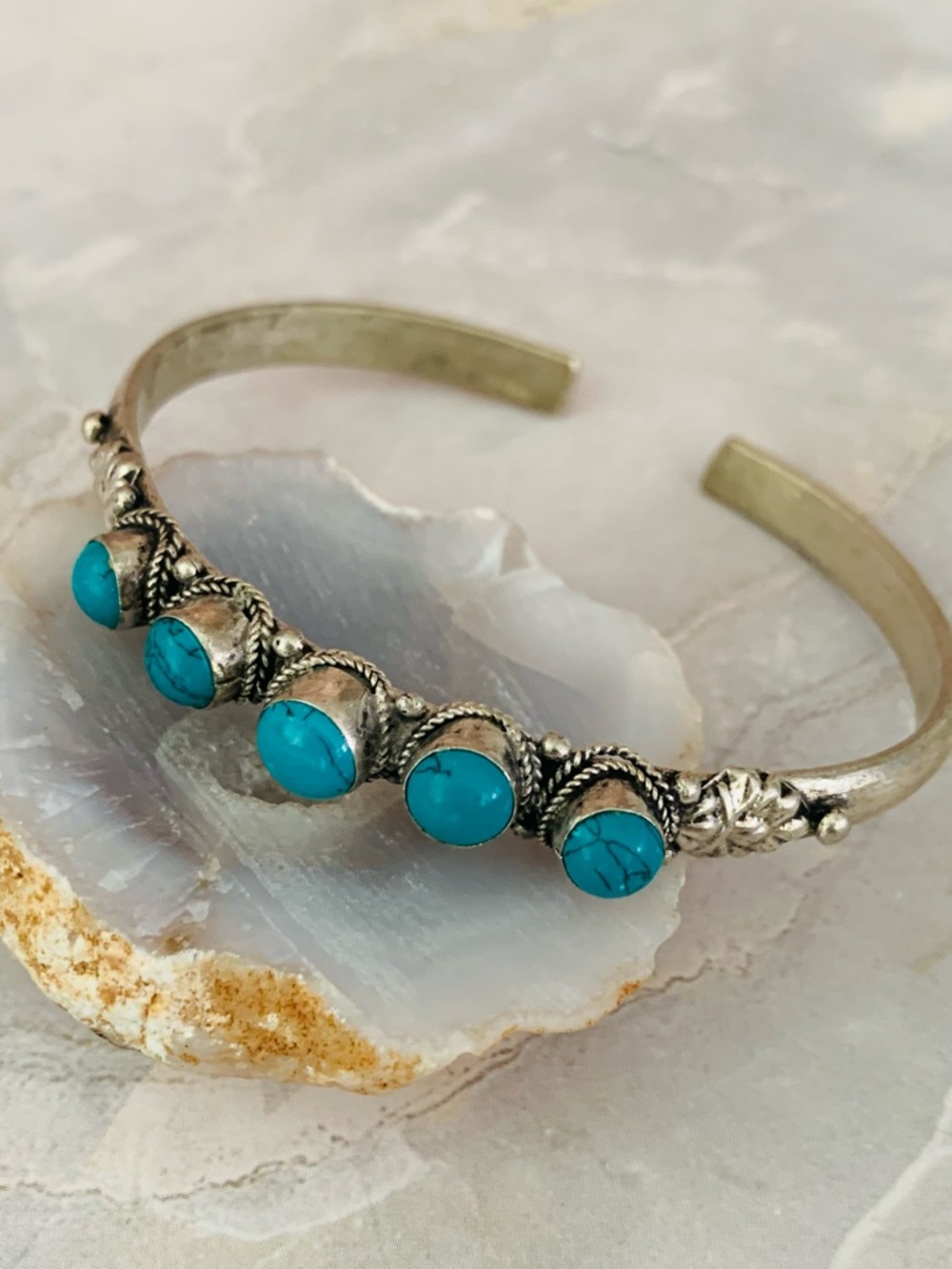 Turquoise Stone Silver-Tone Western Style Cuff Bracelet